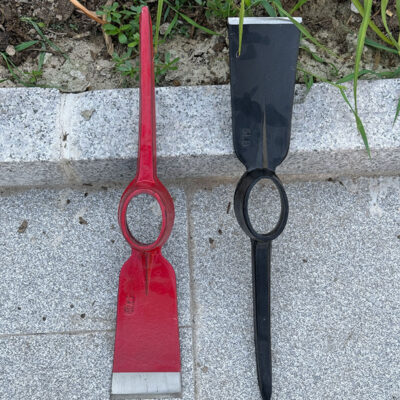 pickaxe mattock garden hoe tool