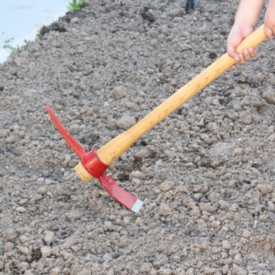 pickaxe mattock garden hoe tool