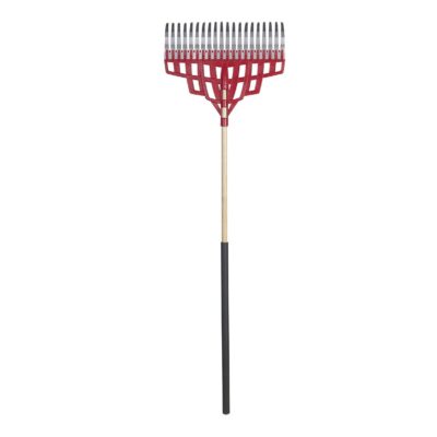 Garden Rake with Reinforced Tines