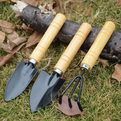 Three-piece DIY gardening shovel