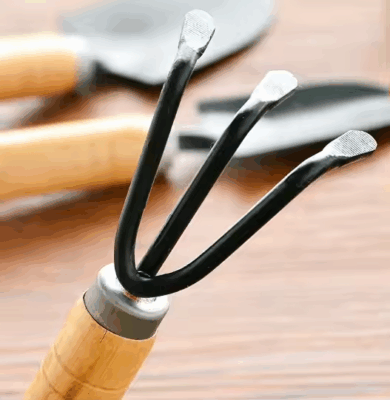 Customizable mini garden shovel