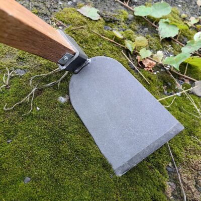 Thickened rail steel digging hoe